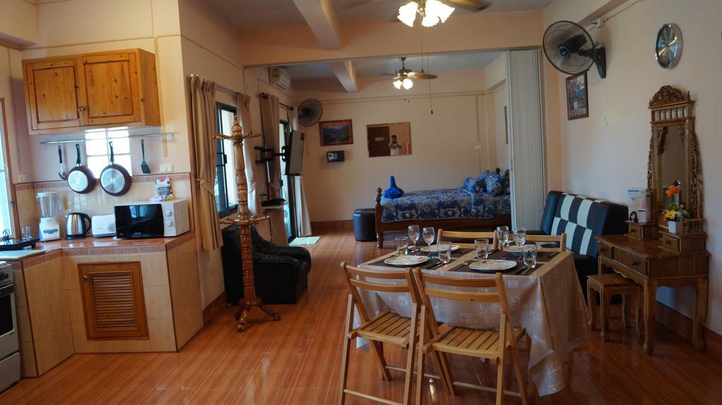 Kata Apartment Luaran gambar